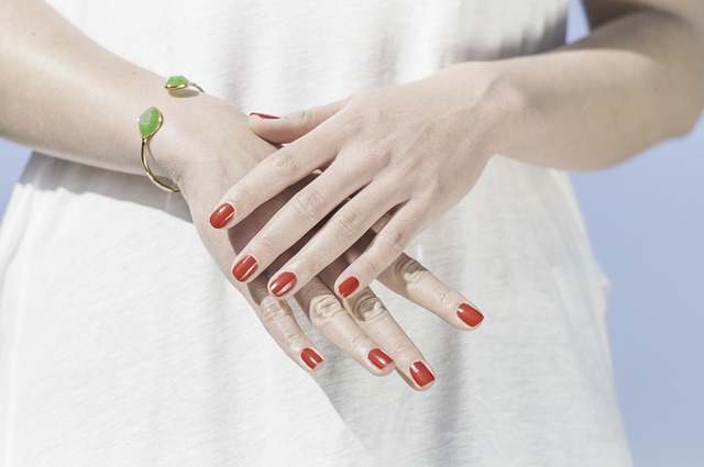 forme d'ongle mains